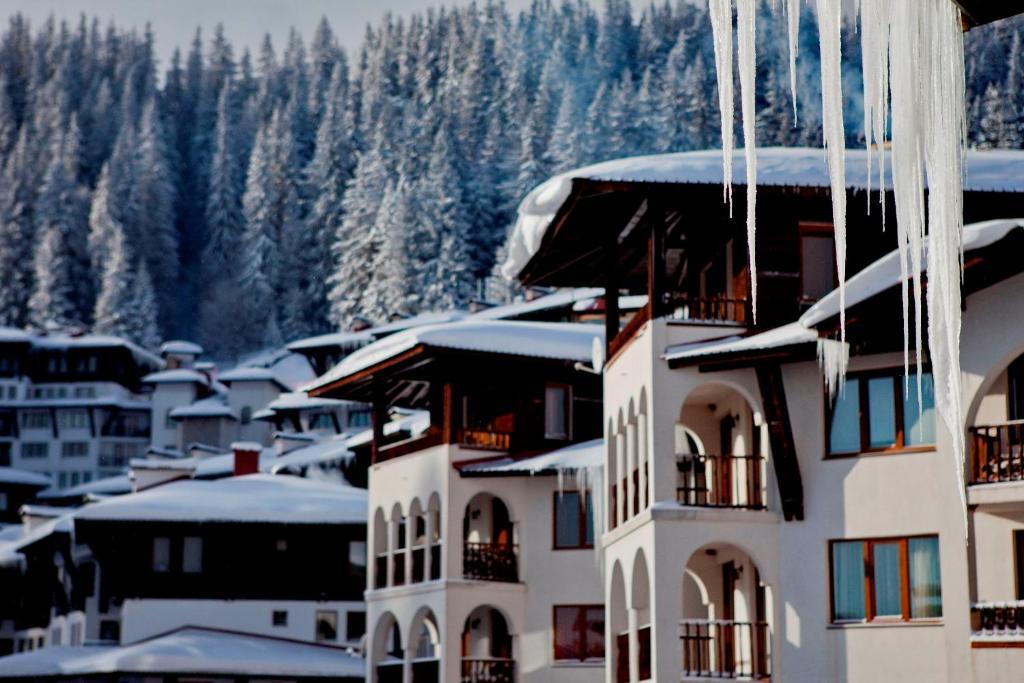 Grand Monastery Hotel Apartments Pamporovo Exteriör bild